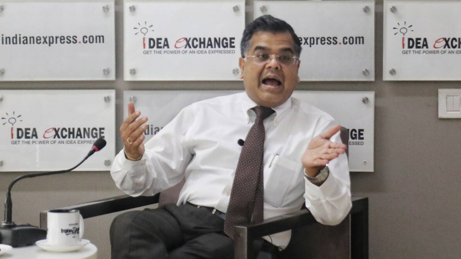 India Directs Central Secretaries to Train Officers In-House, Reduce Reliance on Consultants